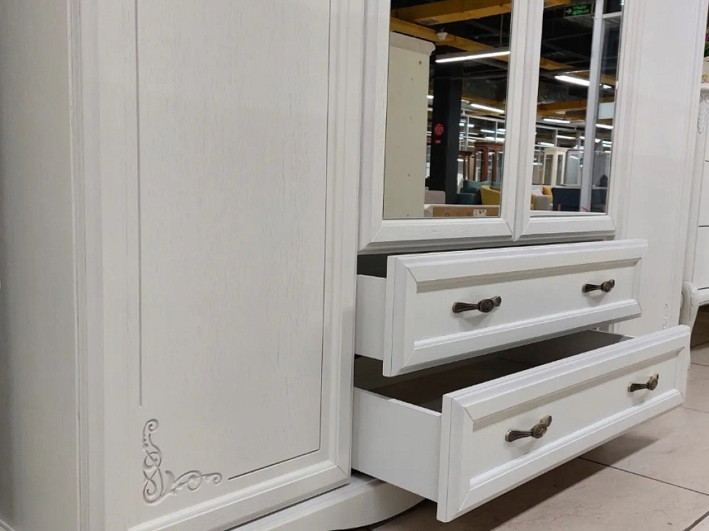 Лолита Альпийский дуб